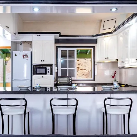 Apartamento Seaside Arico, Calle La Caleta *