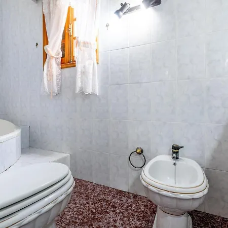 Apartamento Seaside Arico, Calle La Caleta *
